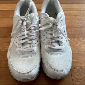 Nike White Women's Athletic Shoes